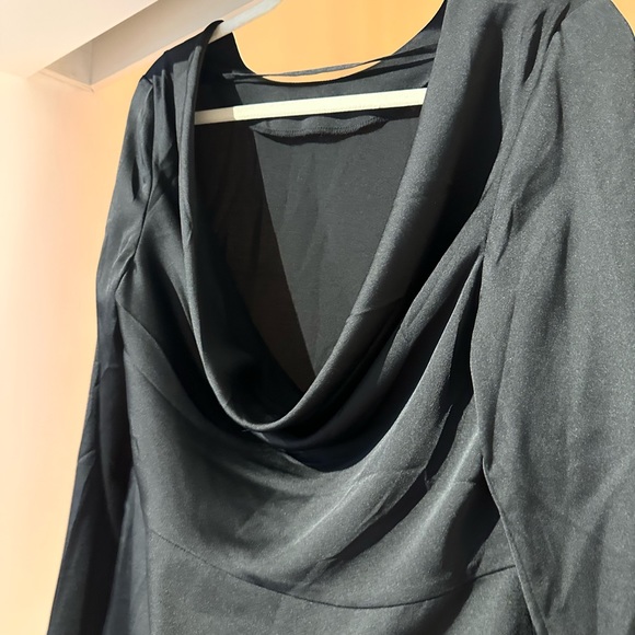 Dynamite open back long sleeve blouse - Picture 7 of 7